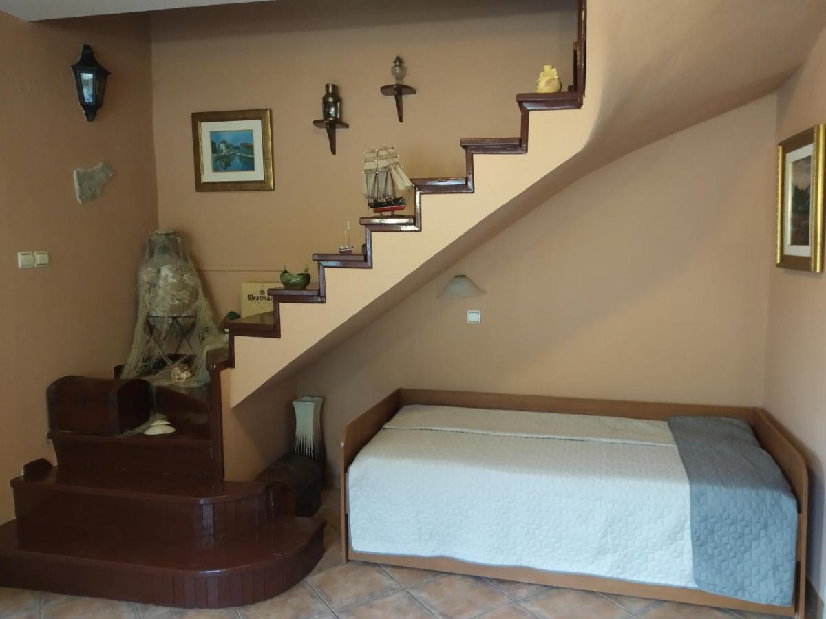 Apartment Aki โกตอร์ ภายนอก รูปภาพ