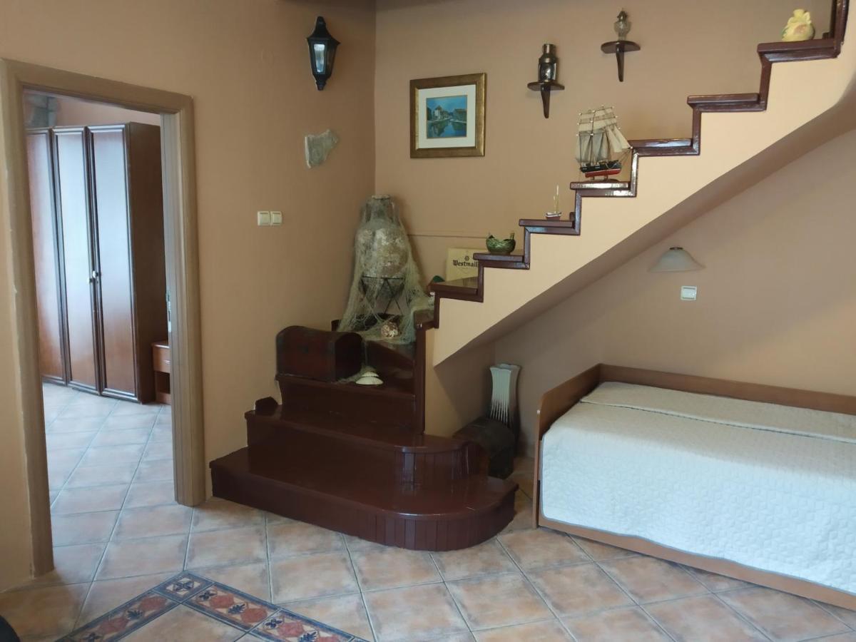 Apartment Aki โกตอร์ ภายนอก รูปภาพ