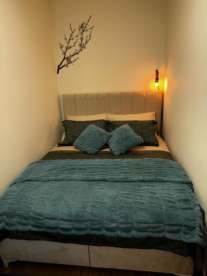 Apartment Aki โกตอร์ ภายนอก รูปภาพ