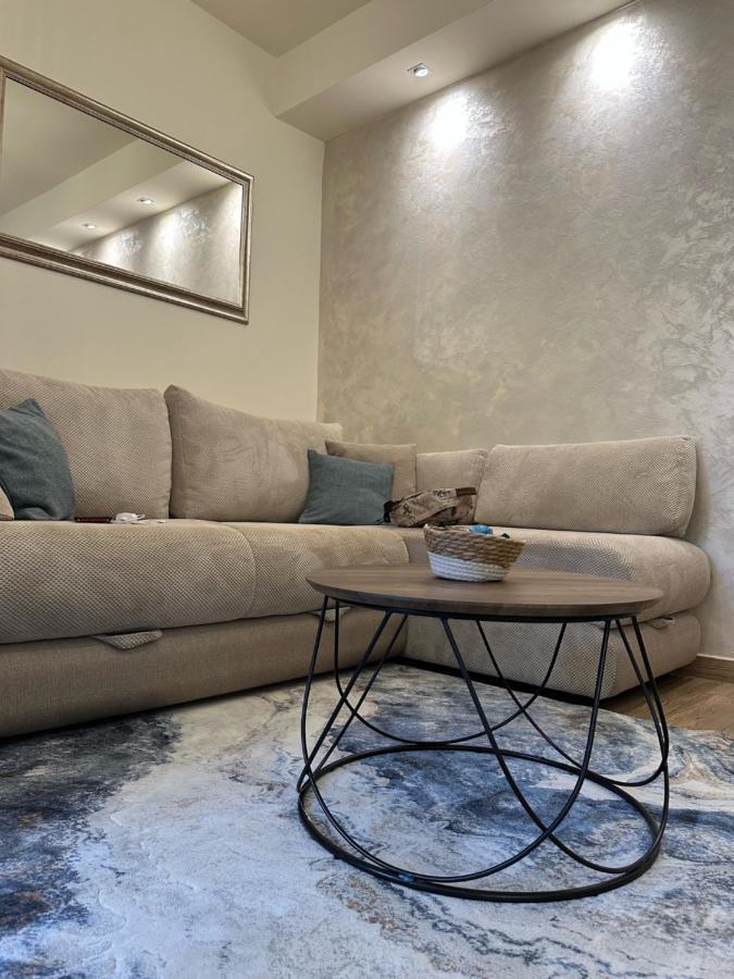 Apartment Aki โกตอร์ ภายนอก รูปภาพ