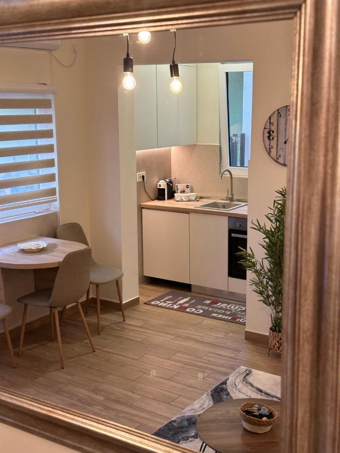 Apartment Aki โกตอร์ ภายนอก รูปภาพ