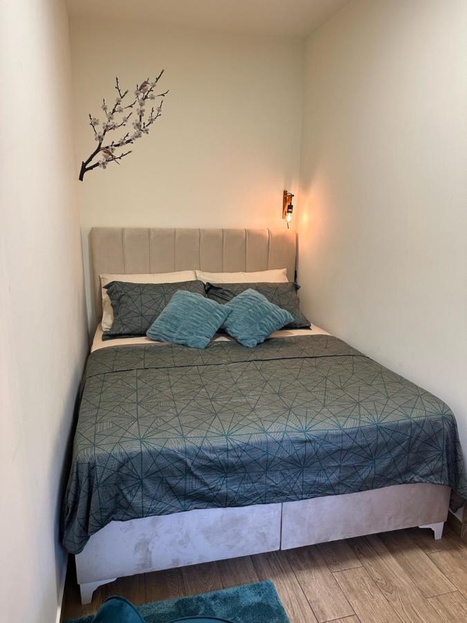 Apartment Aki โกตอร์ ภายนอก รูปภาพ
